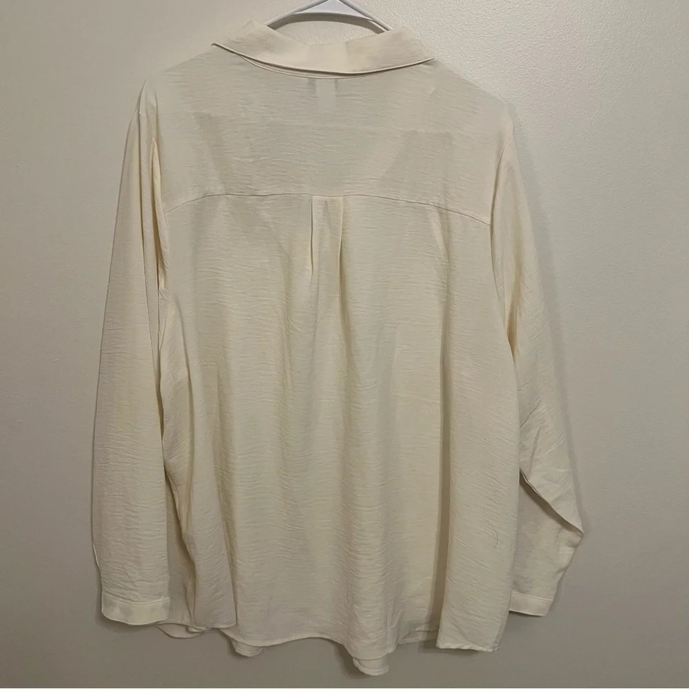 {CJ Banks} NWT Cream Blouse Size 2XL - Picture 6 of 7